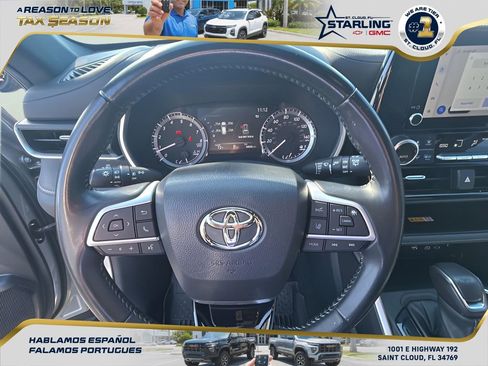 Used 2023 Toyota Highlander XSE image 18