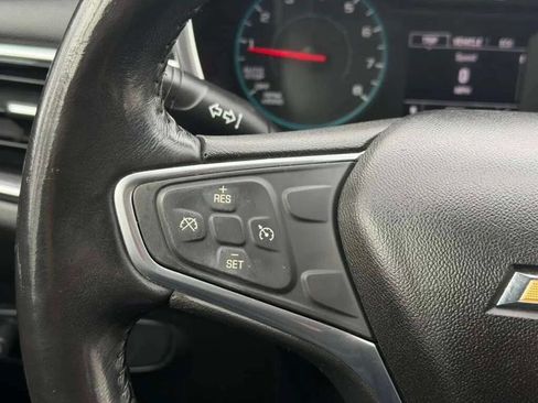 Used 2018 Chevrolet Equinox LT FWD image 13