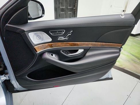 Used 2014 Mercedes-Benz S 550 Sedan image 29