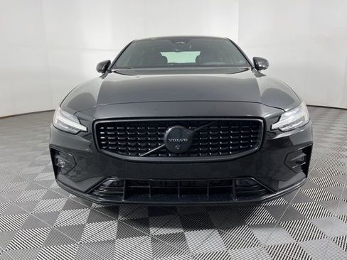 Used 2024 Volvo S60 B5 Plus FWD image 4