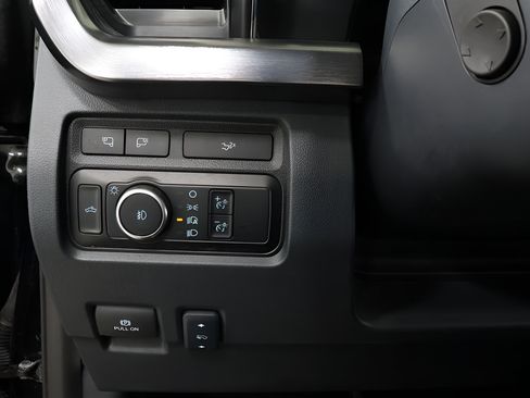 Used 2024 Ford F250 Lariat w/ Lariat Ultimate Package AWD/4WD image 20
