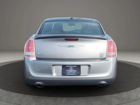 Used 2013 Chrysler 300 S AWD/4WD image 4