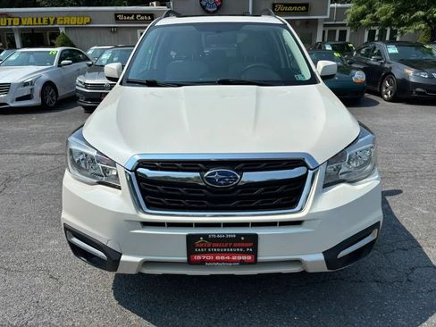 Used 2017 Subaru Forester 2.5i Premium AWD/4WD image 3