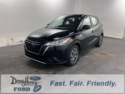 Used 2024 Nissan Kicks SV