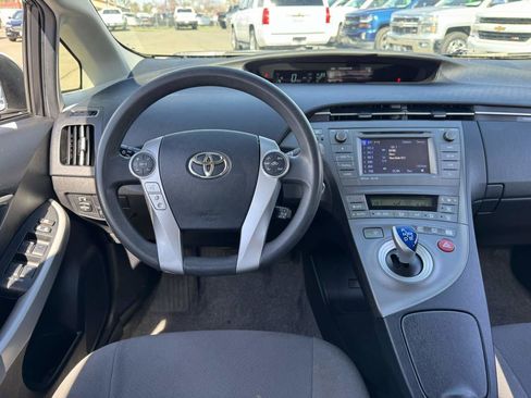 Used 2012 Toyota Prius Three w/ Solar Roof Pkg image 22