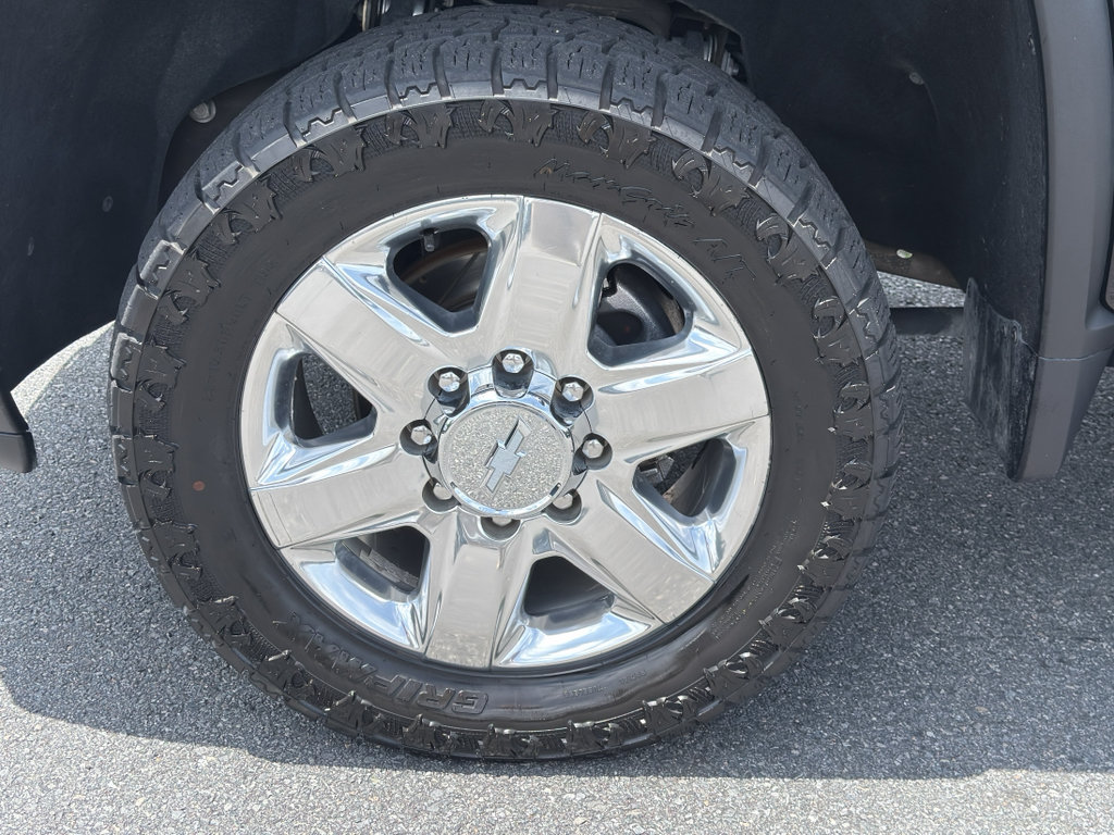 Used 2024 Chevrolet Silverado 2500 LTZ w/ LTZ Premium Texas Edition AWD/4WD image 38