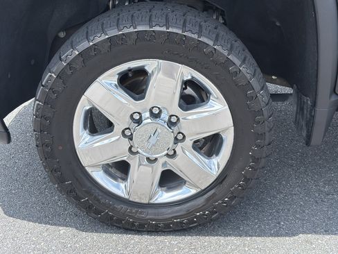 Used 2024 Chevrolet Silverado 2500 LTZ w/ LTZ Premium Texas Edition AWD/4WD image 38