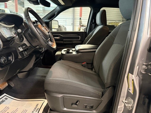 Certified 2024 RAM 2500 Big Horn w/ Night Edition AWD/4WD image 45