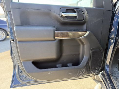 Used 2021 Chevrolet Silverado 1500 LT w/ Z71 Off-Road Package image 15