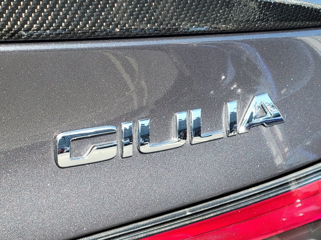 Used 2024 Alfa Romeo Giulia Veloce RWD image 27