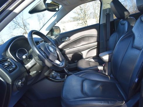 Used 2018 Jeep Compass Limited w/ Navigation Group image 26