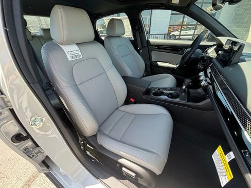 Used 2025 Honda Civic Sport Touring image 7