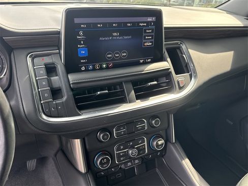 Used 2021 Chevrolet Tahoe LT w/ LT Signature Package image 24