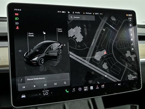 Used 2023 Tesla Model 3 Standard Range RWD image 22