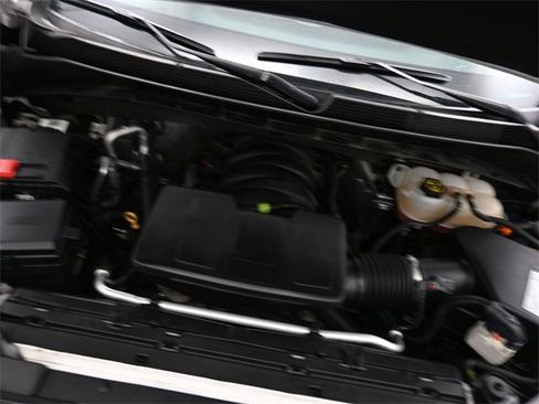 Used 2020 Chevrolet Silverado 1500 High Country w/ Technology Package image 30