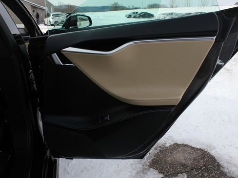 Used 2016 Tesla Model S P90D image 28