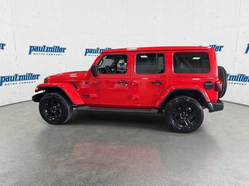 Used 2021 Jeep Wrangler Unlimited Sahara AWD/4WD image 11