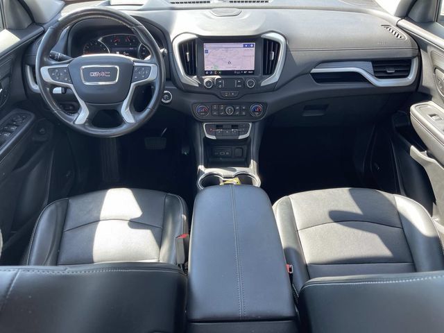 Used 2022 GMC Terrain SLT w/ Infotainment Package II FWD image 16