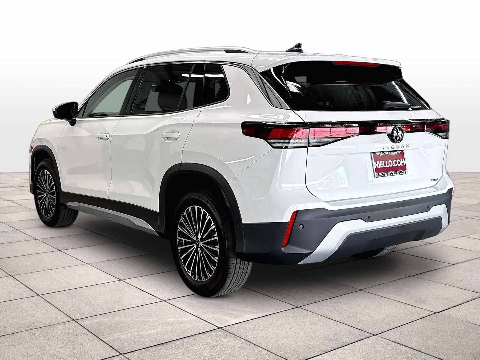 New 2026 Volkswagen Tiguan S AWD/4WD image 3