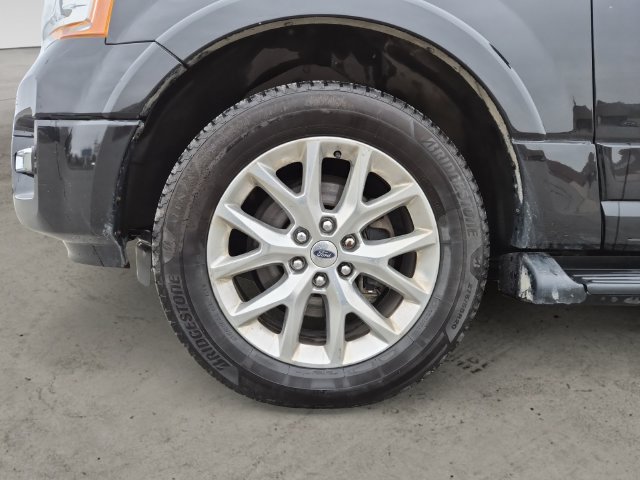 Used 2017 Ford Expedition Limited AWD/4WD image 9