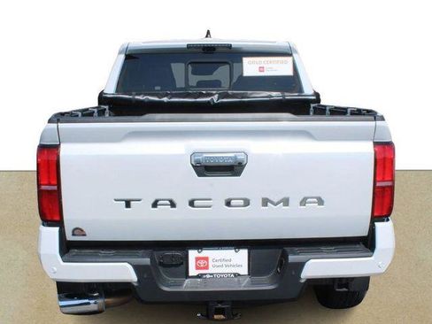 Certified 2025 Toyota Tacoma Limited AWD/4WD image 5