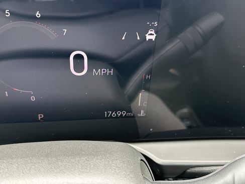 Used 2024 Buick Envista Sport Touring image 21