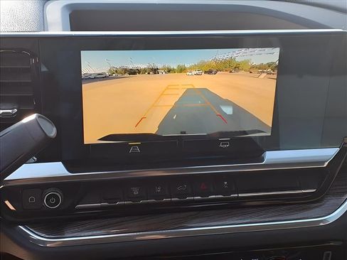 Used 2024 Chevrolet Silverado 3500 LT w/ Convenience Package image 8