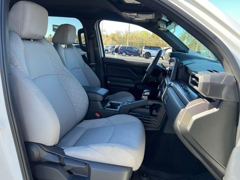 Certified 2025 Toyota Tacoma SR5 image 19