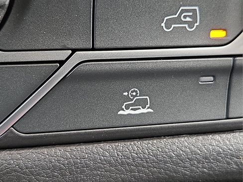 New 2026 Jeep Wrangler Unlimited Sport AWD/4WD image 22