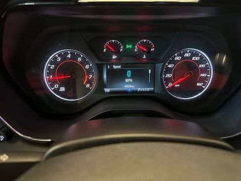 Used 2017 Chevrolet Camaro LT RWD image 10