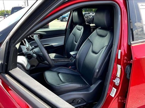 Used 2025 Jeep Compass Limited AWD/4WD image 23