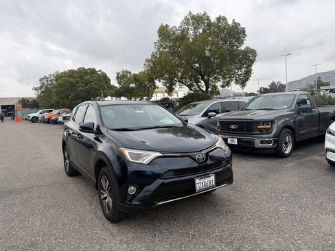 Used 2017 Toyota RAV4 XLE w/ Carpet Mat Package FWD image 2