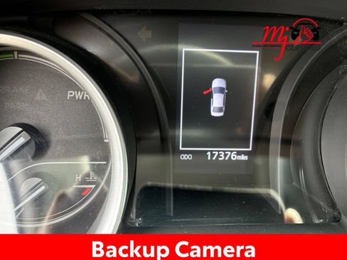 Used 2022 Toyota Camry LE FWD image 7