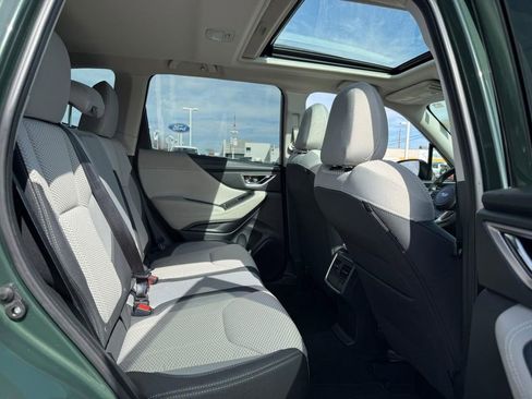 Used 2024 Subaru Forester Premium image 10