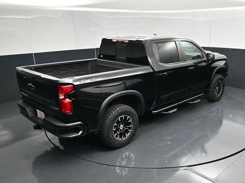 Used 2023 Chevrolet Silverado 1500 ZR2 w/ Technology Package AWD/4WD image 57