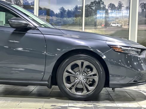 Used 2023 Honda Accord EX image 33