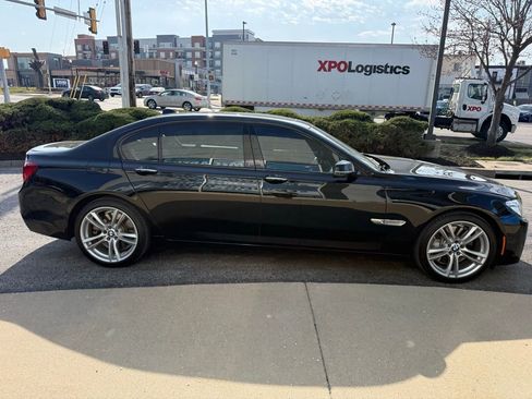 Used 2013 BMW 750Li image 4
