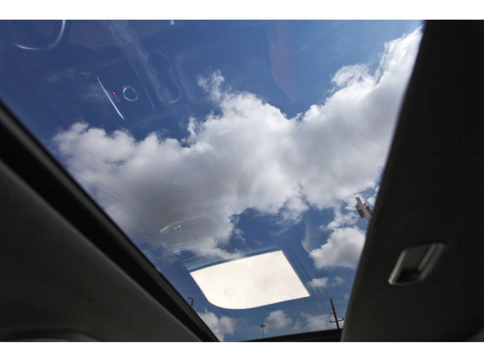 Used 2024 Jeep Grand Cherokee Altitude RWD image 25