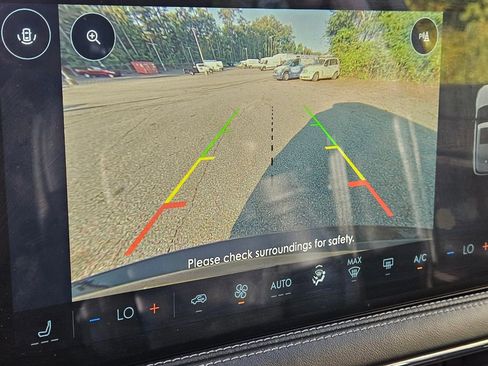 Used 2023 Lincoln Corsair AWD image 25