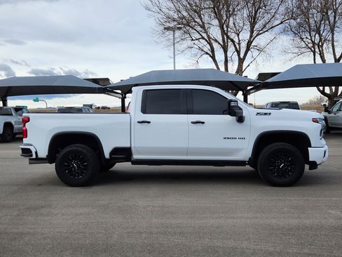 Used 2024 Chevrolet Silverado 3500 LTZ w/ LTZ Plus Package image 4