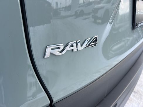 Used 2022 Toyota RAV4 XLE image 29