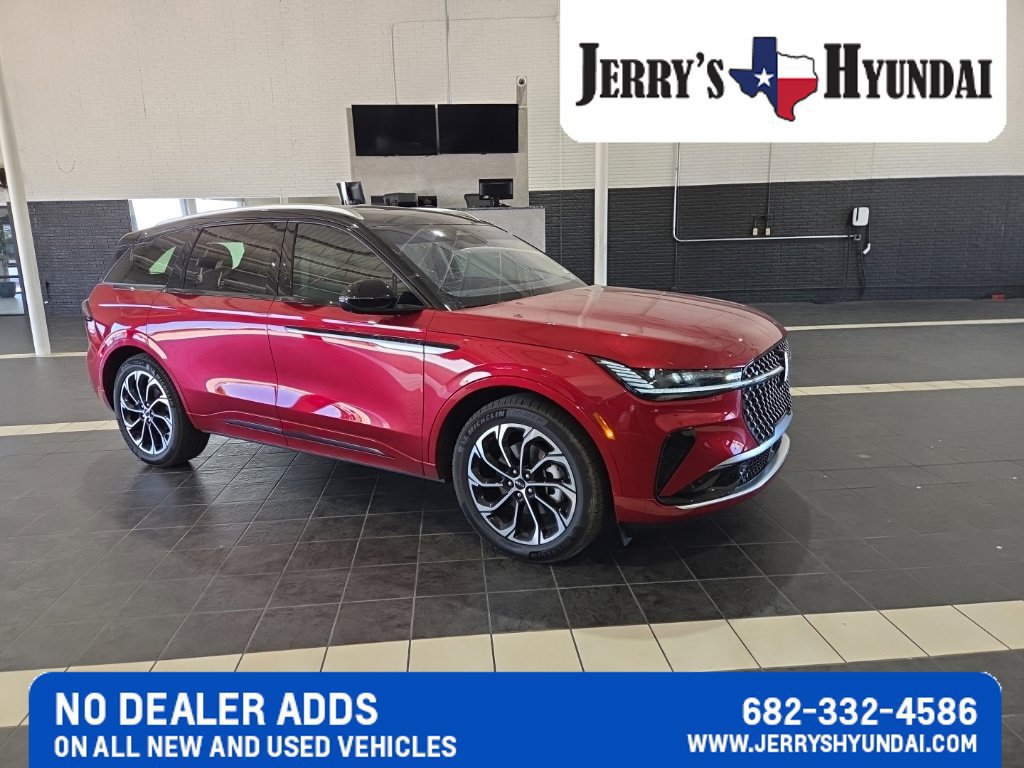 Used 2026 Lincoln Nautilus Reserve AWD/4WD image 2