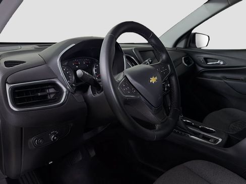Used 2024 Chevrolet Equinox LT w/ LPO, Floor Liner Package FWD image 10