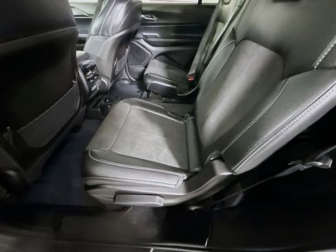Used 2023 Jeep Grand Cherokee L Laredo AWD/4WD image 29