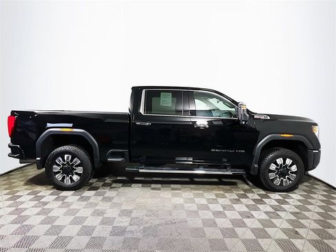 Used 2026 GMC Sierra 2500 Denali w/ Denali Reserve Package image 9