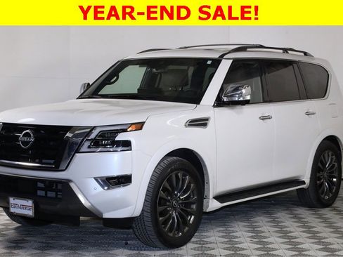 Used 2023 Nissan Armada Platinum w/ Captain's Chairs Package image 3