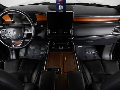 Used 2019 Lincoln Navigator Reserve image 35