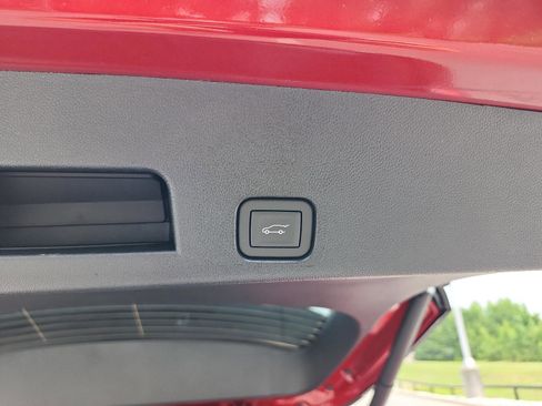 New 2025 Buick Enclave Sport Touring w/ Power Package image 9