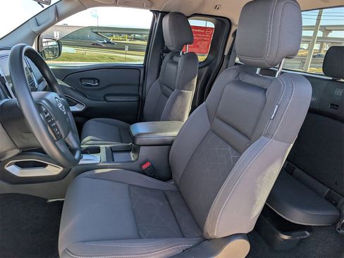 Certified 2025 Nissan Frontier SV image 24