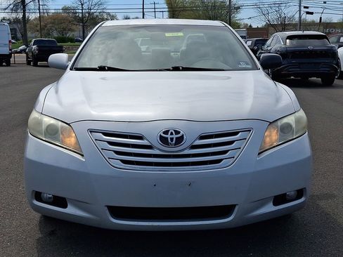 Used 2007 Toyota Camry XLE image 2